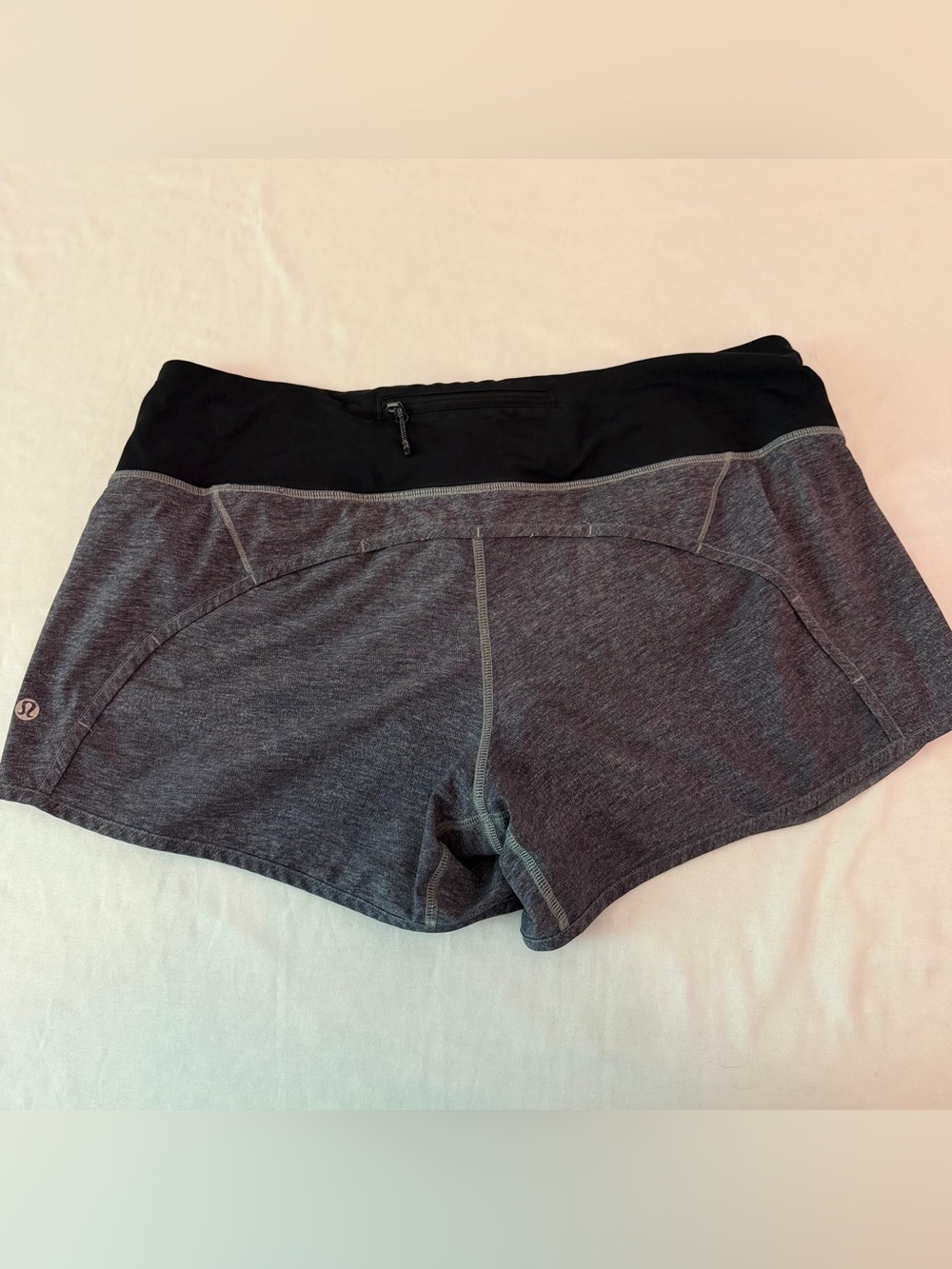Lululemon Speed Up Shorts Gray Black 4” Inseam Running Athletic Size 10 - Picture 2 of 6